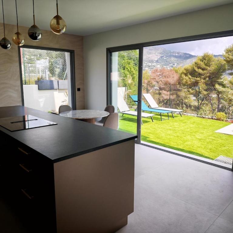 Prestige Villa - Swimming pool - View - Elevator - Villa - 6