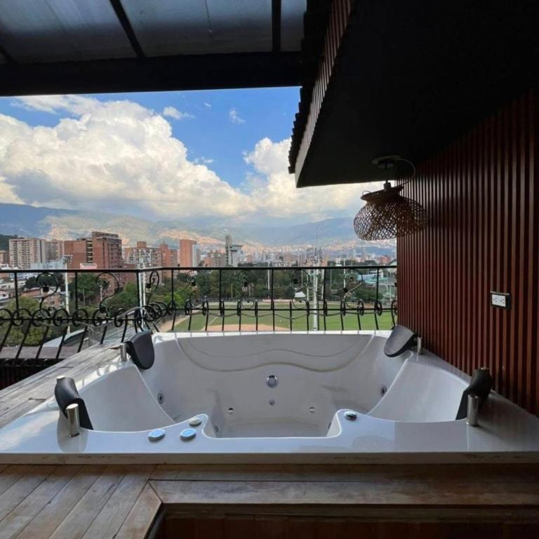 Emerald Terrace - Double or Twin Room - 4