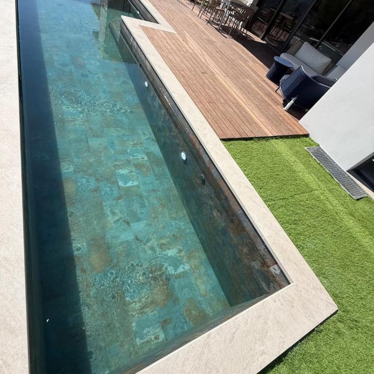 Prestige Villa - Swimming pool - View - Elevator - Villa - 38