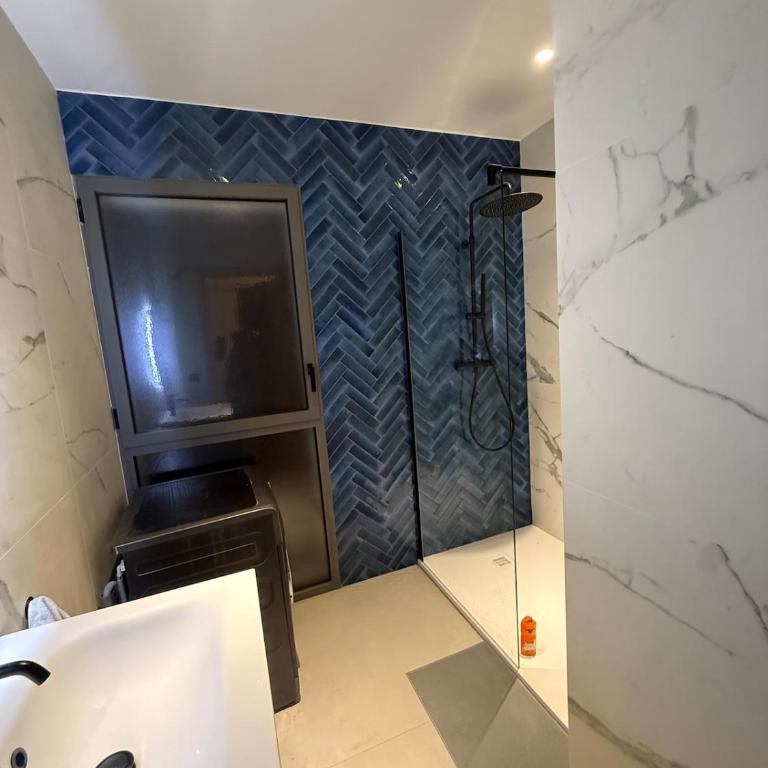 Prestige Villa - Swimming pool - View - Elevator - Villa - 51