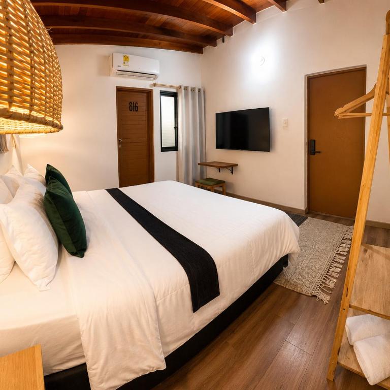 Luum Guest House Manila - Standard Queen Room - 4