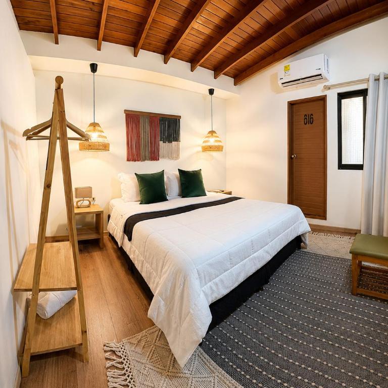 Luum Guest House Manila - Standard Queen Room - 6