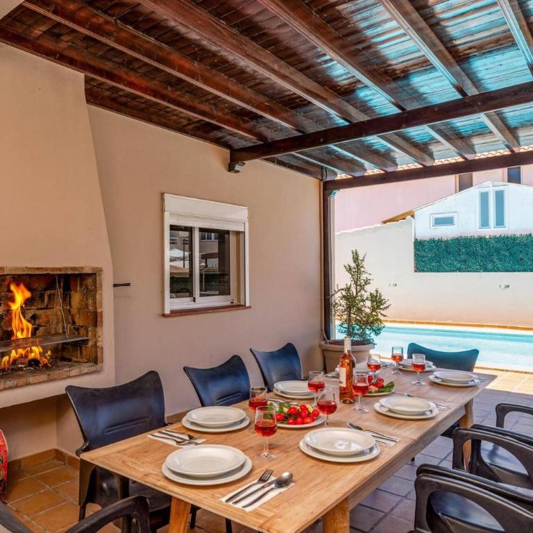 Villa Michelle by Villa Plus - Villa - 8