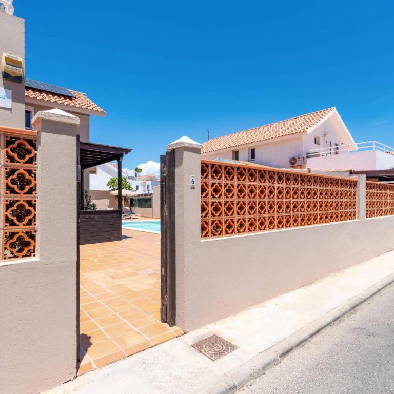 Villa Michelle by Villa Plus - Villa - 26