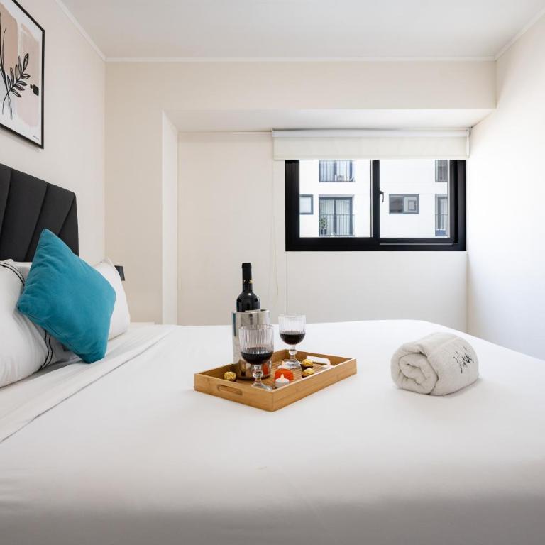 Artline Apartments by Vibrant - One-Bedroom Apartment with Balcony - 25
