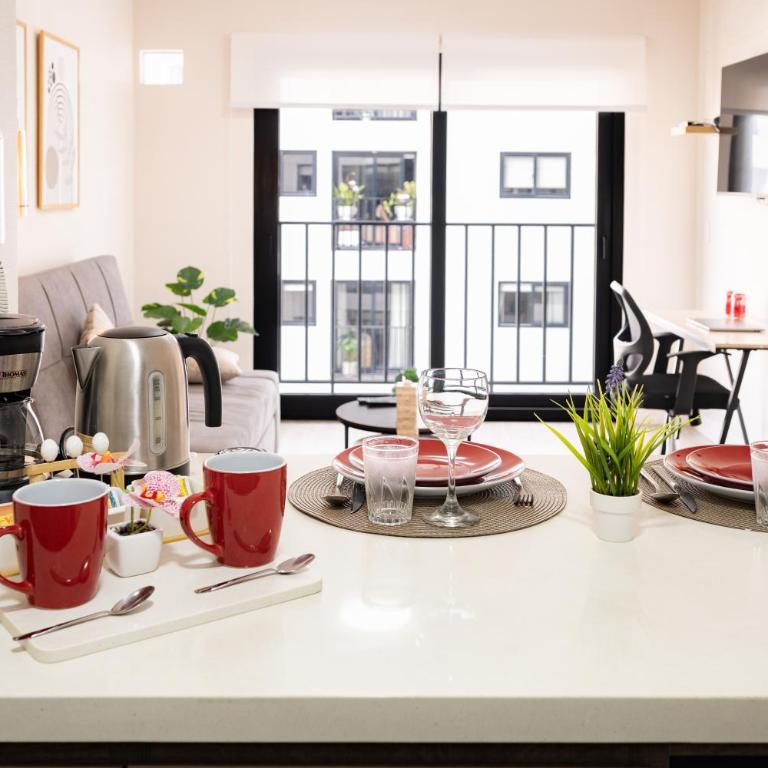 Artline Apartments by Vibrant - One-Bedroom Apartment with Balcony - 23