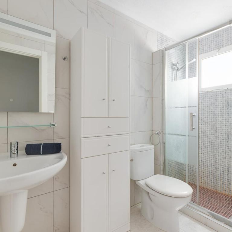 200 m to the beach-5th floor with elevator - One-Bedroom Apartment - 11