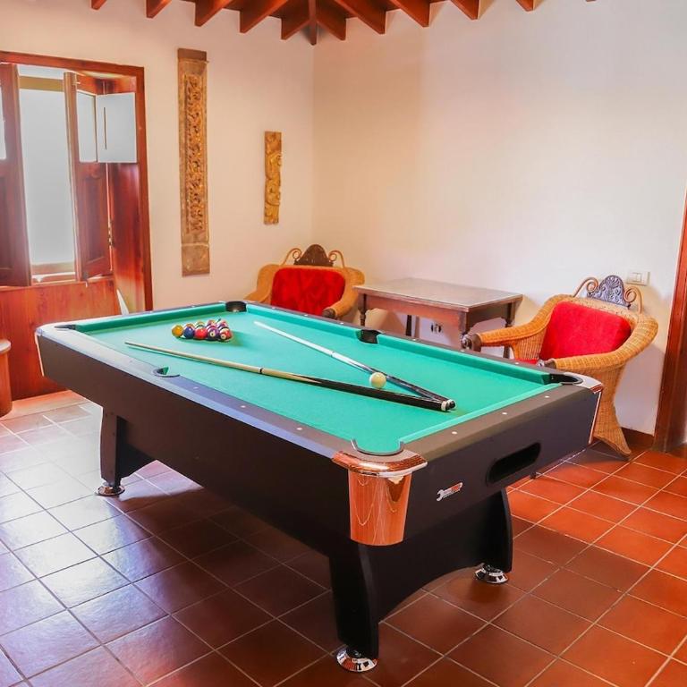 Villa La Rueda Heated Private Pool, Billiard & BBQ - Villa de 3 dormitorios - 75