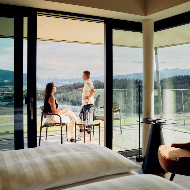 TAUROA Schönberghof Spielberg - Superior Zimmer mit Kingsize-Bett - 9