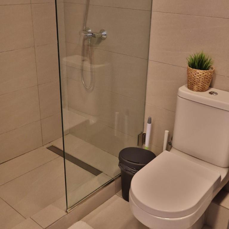 Cozy 1 Bedroom in Santiago in Somma Asturias - Apartment - 9