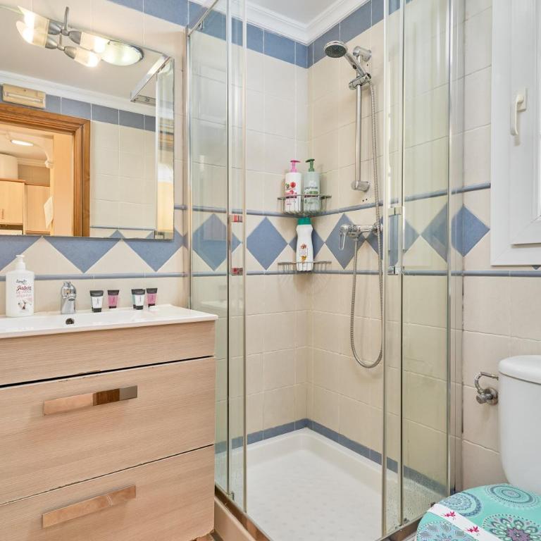 Burriana Hideaway Apt Nerja - Apartamento de 2 dormitorios con vistas a la montaña - 13