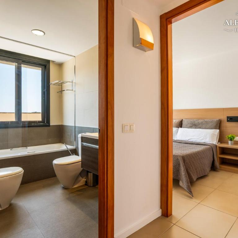 Stunning Penthouse with Rooftop terrace & Pool - Appartement 3 Chambres - 12