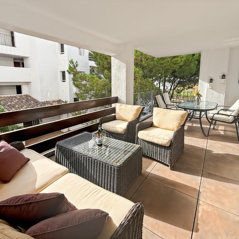 Amplio piso con parking y piscina cerca del mar - Apartment mit 2 Schlafzimmern - 1