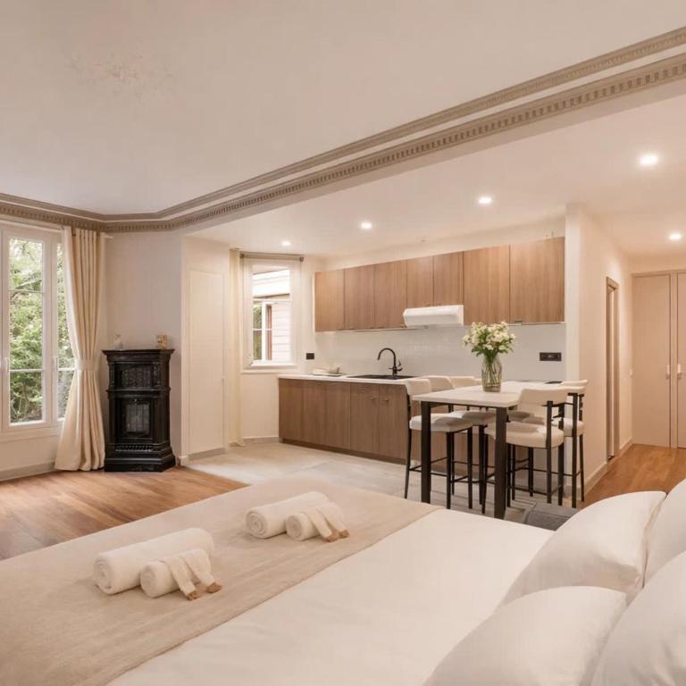 Fabulous property near Pantheon with lift - Appartement - 18