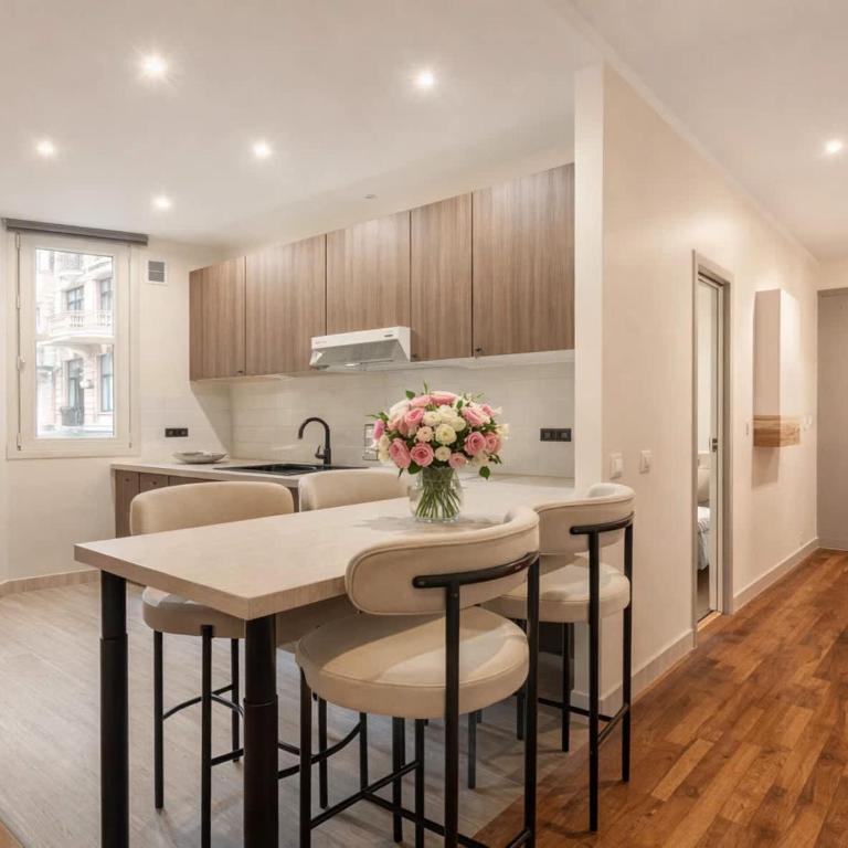Fabulous property near Pantheon with lift - Appartement - 19