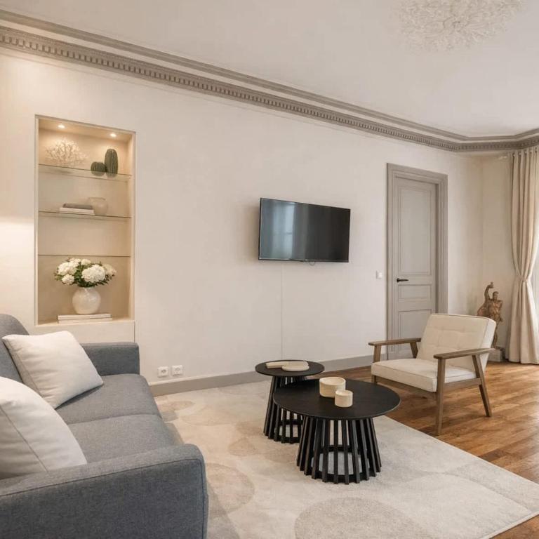 Fabulous property near Pantheon with lift - Appartement - 21