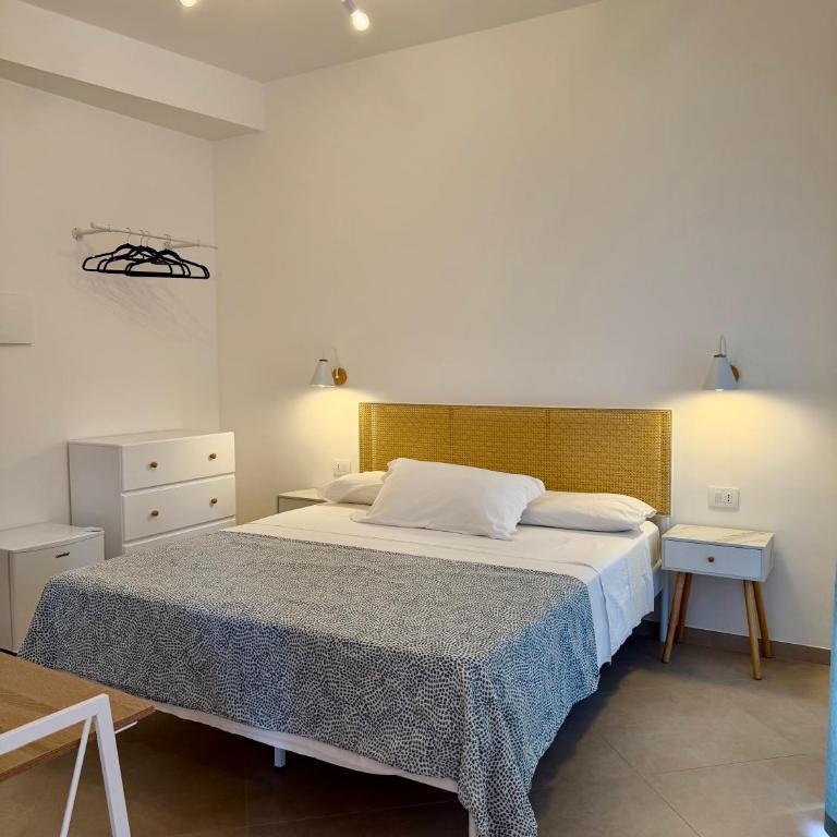 IconicArt - Tourist Accommodation - Camera Matrimoniale Deluxe con Balcone - 17