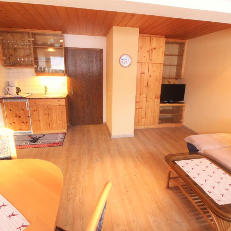 Ivos Sonnenpension - Apartment mit 1 Schlafzimmer - 10