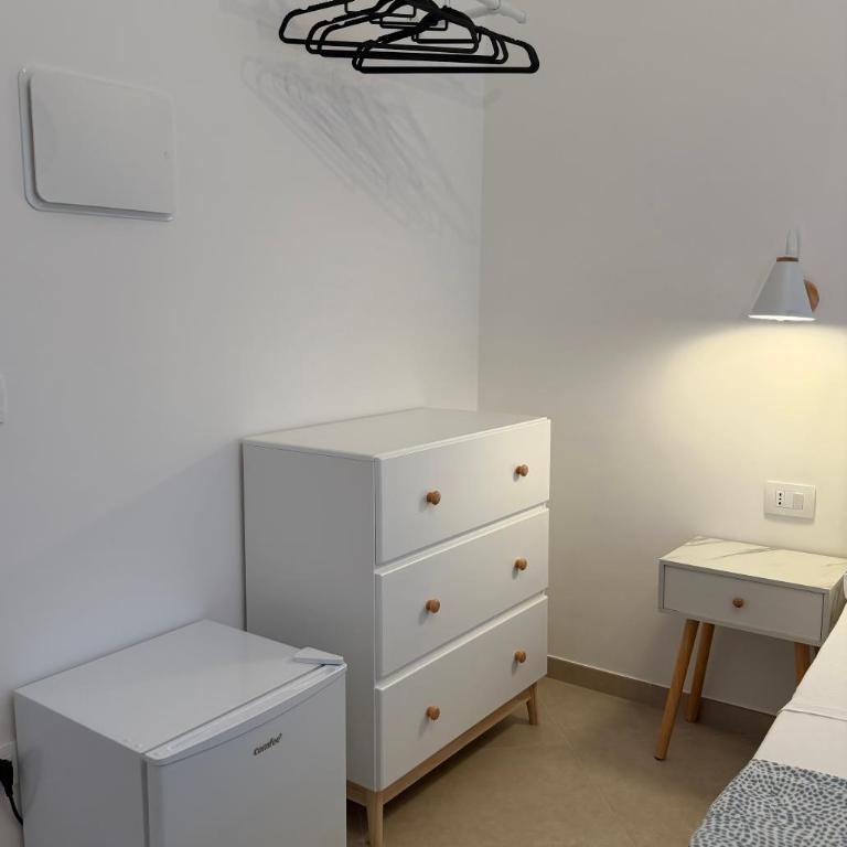 IconicArt - Tourist Accommodation - Camera Matrimoniale Deluxe con Balcone - 2