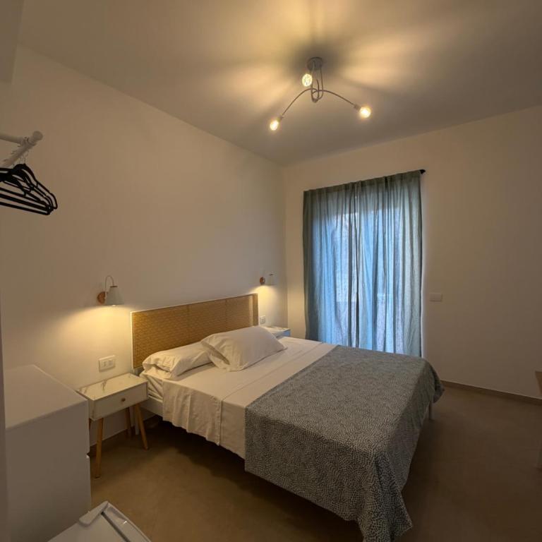 IconicArt - Tourist Accommodation - Camera Matrimoniale Deluxe con Balcone - 3