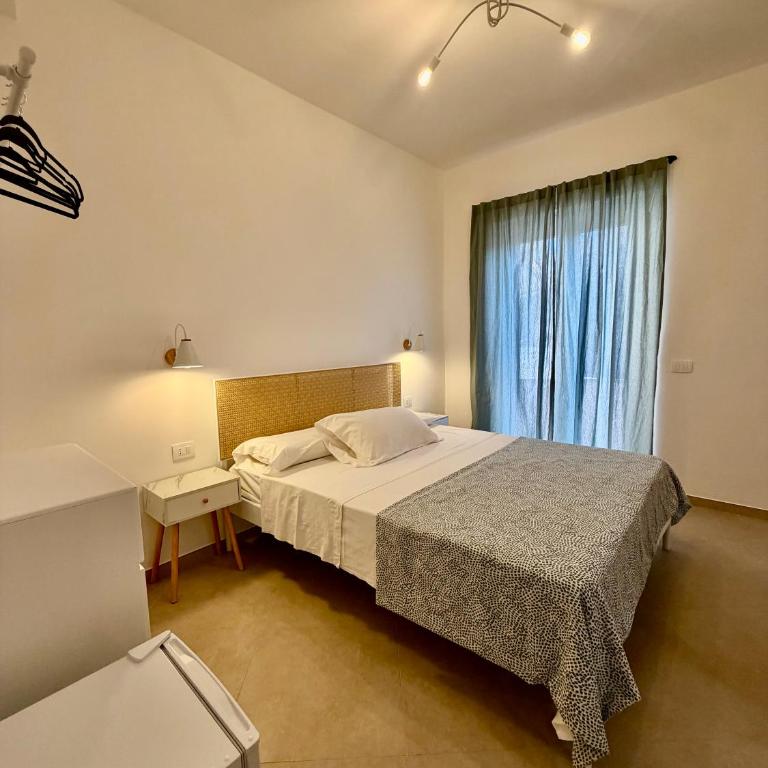IconicArt - Tourist Accommodation - Camera Matrimoniale Deluxe con Balcone - 5