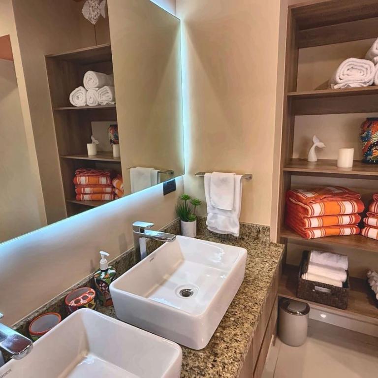 Paradise Escape Life is Good - Apartment - 28