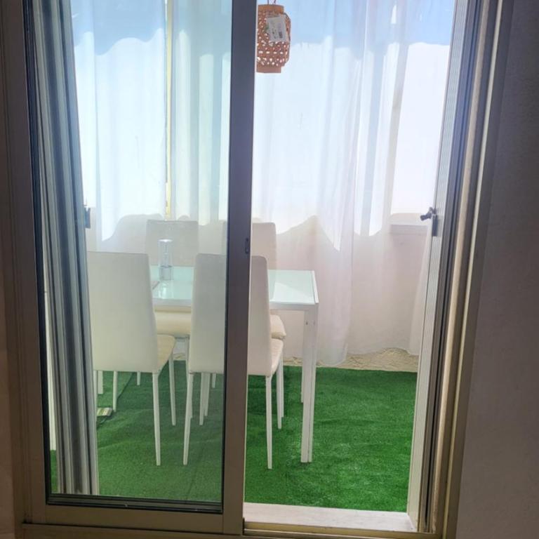 Charment petit t2 en duplex piscine - Appartement 1 Chambre - 37