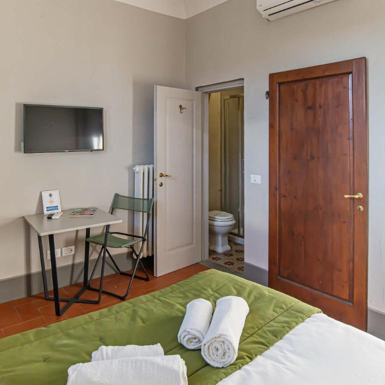 Palazzo Gherardi - Four-Bedroom Deluxe Apartment - 9