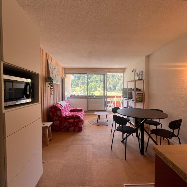 Tout à pied Parking couvert Navette ski - Apartment mit 2 Schlafzimmern - 7
