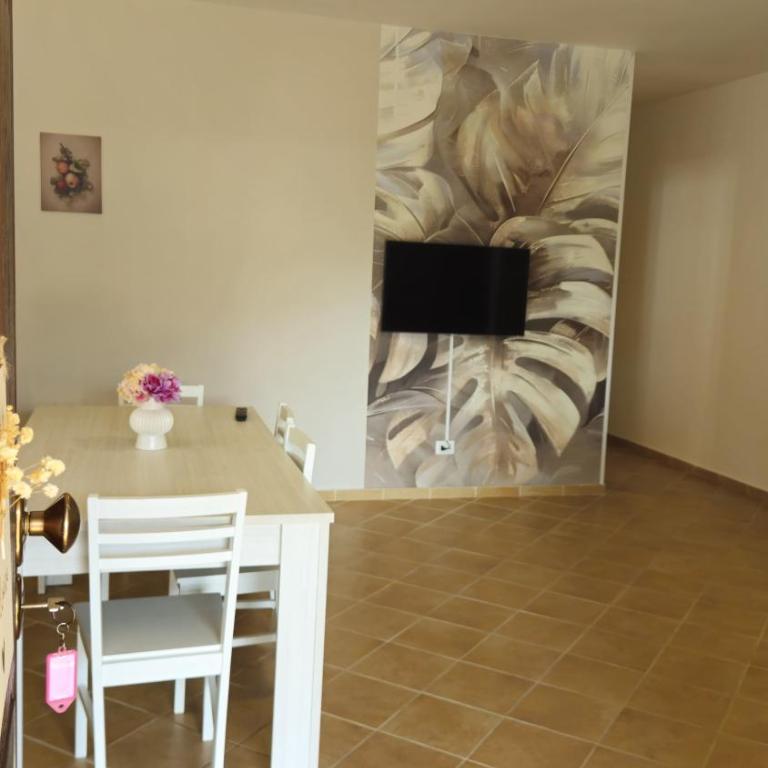 Villa Frascinelle 2 - Appartamento con 2 Camere da Letto e con Vista Montagna - 4