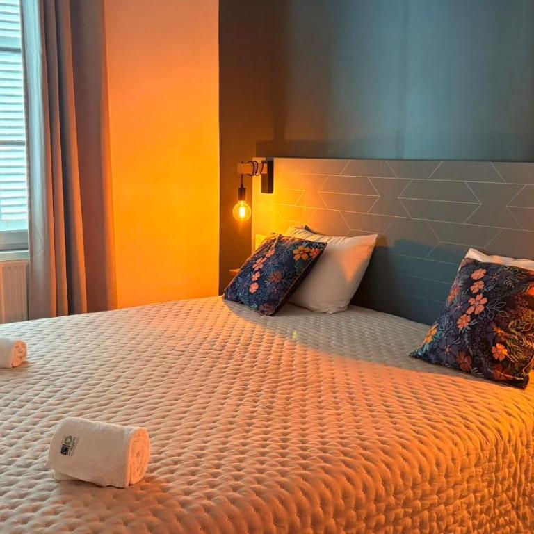 La Propriété de Bacchus - L'Écrin de Loire - Design & Confort - Saumur Centre - 7 personnes - Appartement 2 Chambres Deluxe - 2