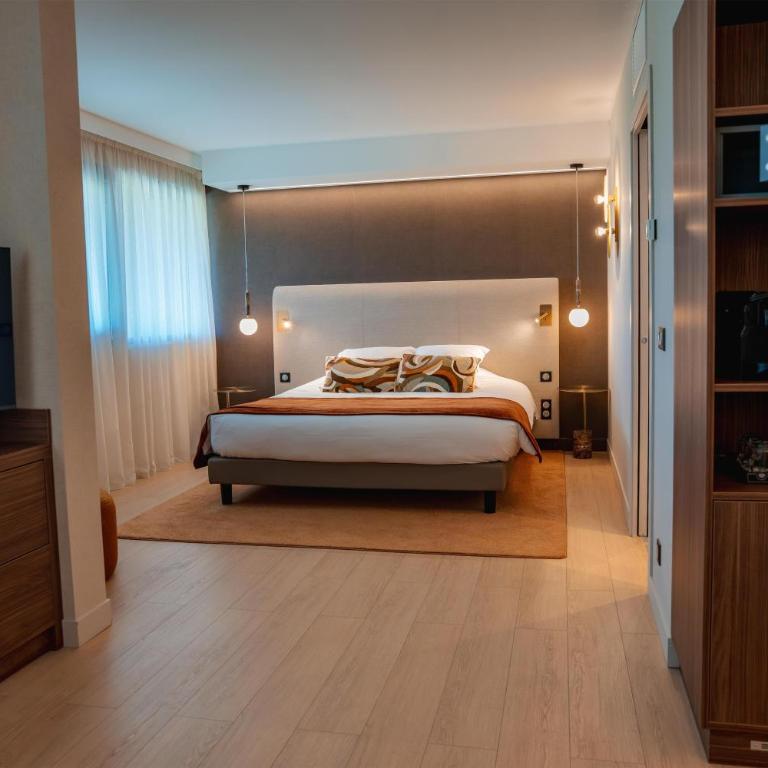 Best Western Plus Metz Technopole - Grande Suite Lit King-Size avec Canapé-Lit - Côté Rue/Non-Fumeurs - 6