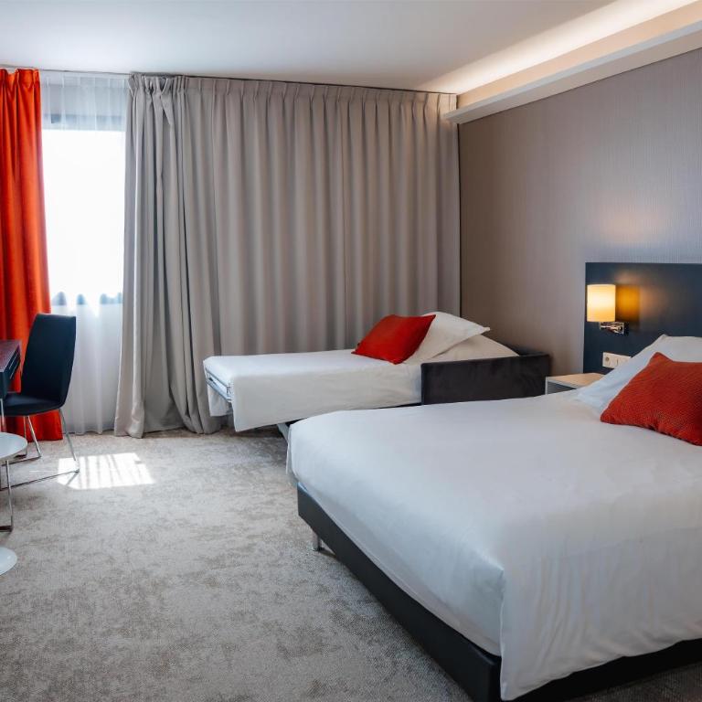 Best Western Plus Metz Technopole - Chambre Double Confort avec Canapé-Lit - 3