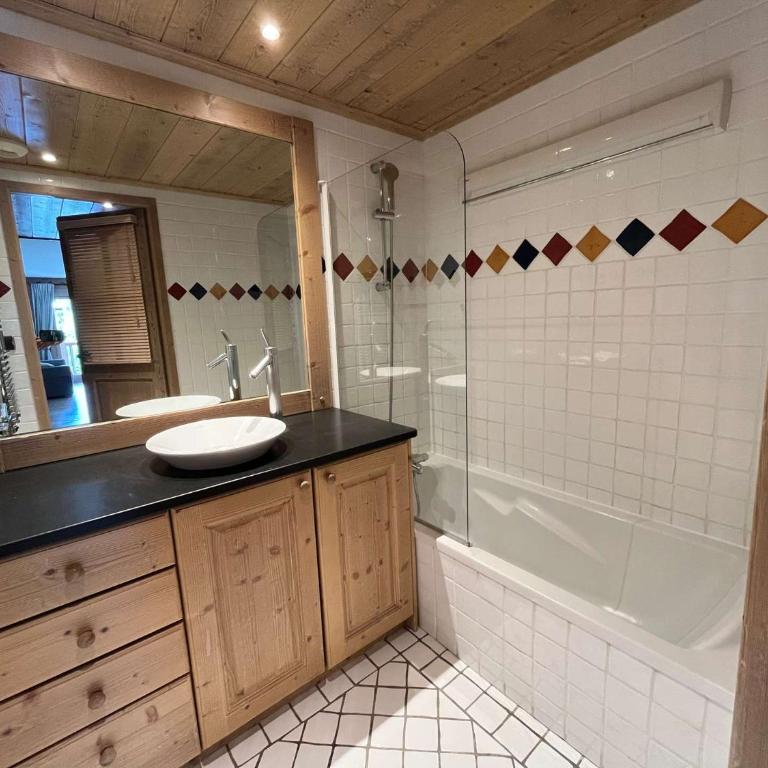 Logement 6-8 pers. chaleureux skis aux pieds - Appartement - 7