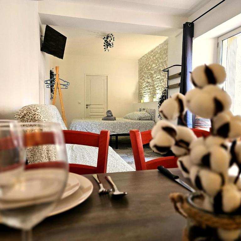 Studio Iris-Maison de tanneurs climatisée, à 5 min du Zoo de Beauval - Appartamento con 1 Camera da Letto - 2
