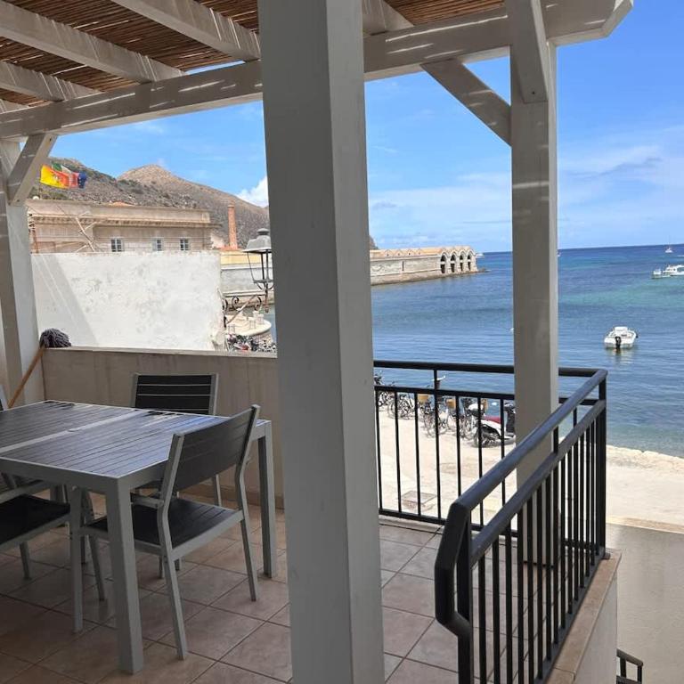 Casa La Praia 1 - Two-Bedroom Apartment - 18