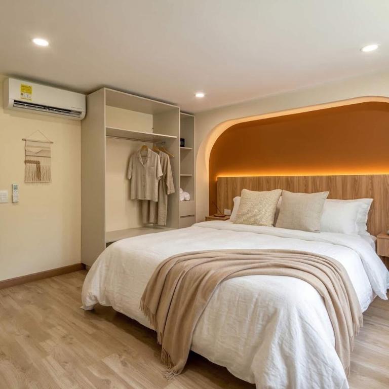 Edificio Passiflora Luxury Suite - Two-Bedroom Apartment with Balcony and Terrace - 16