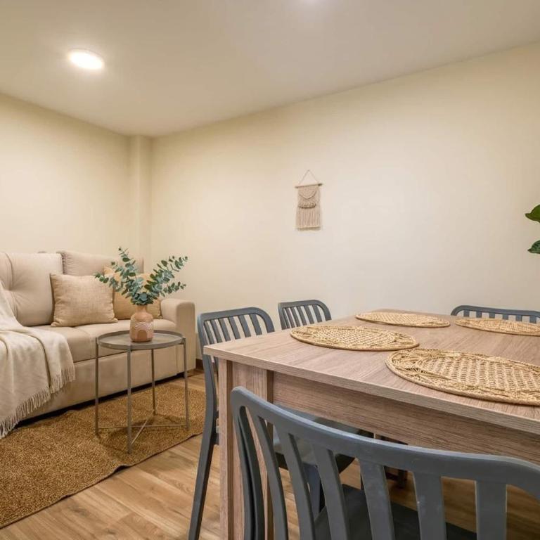 Edificio Passiflora Luxury Suite - Two-Bedroom Apartment with Balcony and Terrace - 21
