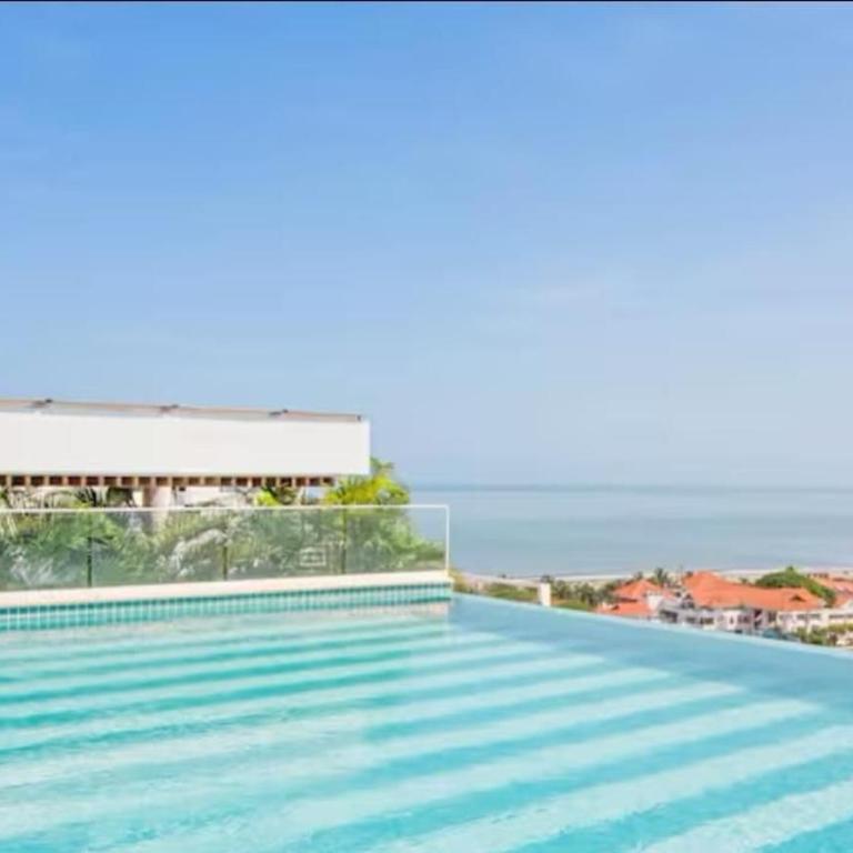 1 Bedroom by the sea. Private Jacuzzi - Apartment - 28