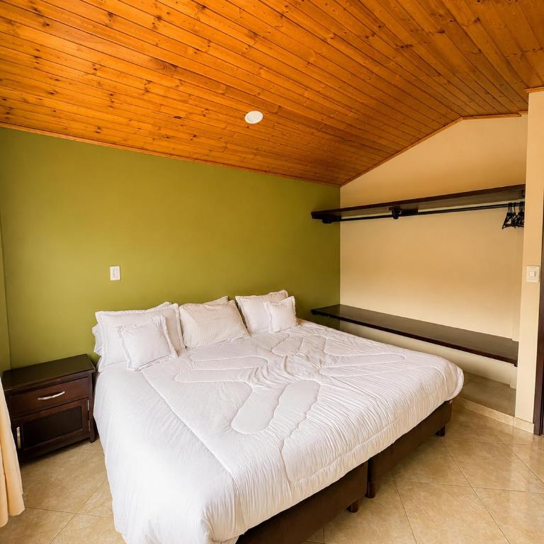 Casa Hotel Descanso Real - Three-Bedroom Home - 2