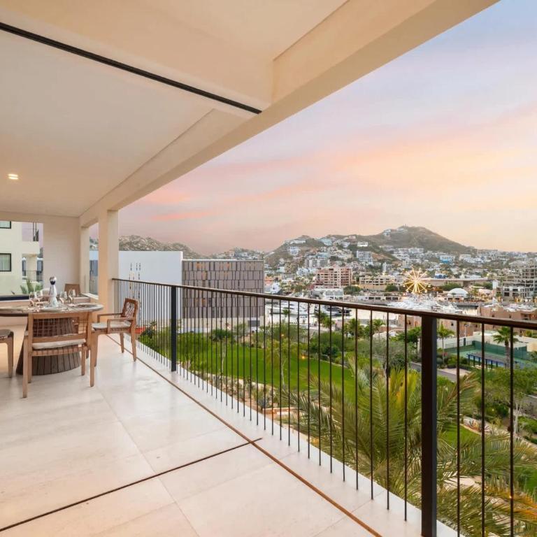 Medano Beach Cabo Resort 3 bedroom steps to marina - Villa - 66