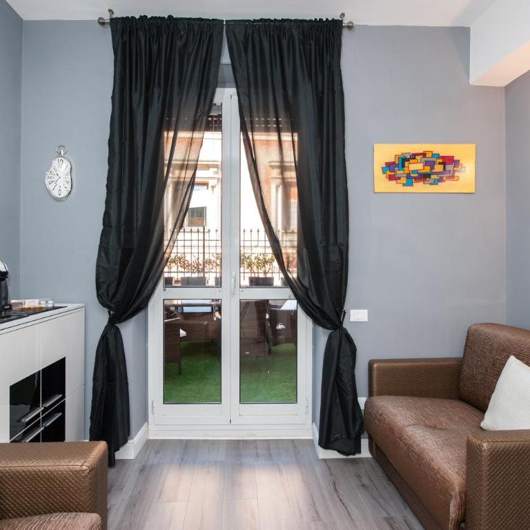 Brunelleschi Holidays Hostel - Suite Familiare con Balcone - 7