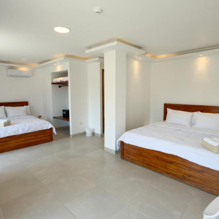 Montañablu Hotel - Suite con cama grande y balcón - 3