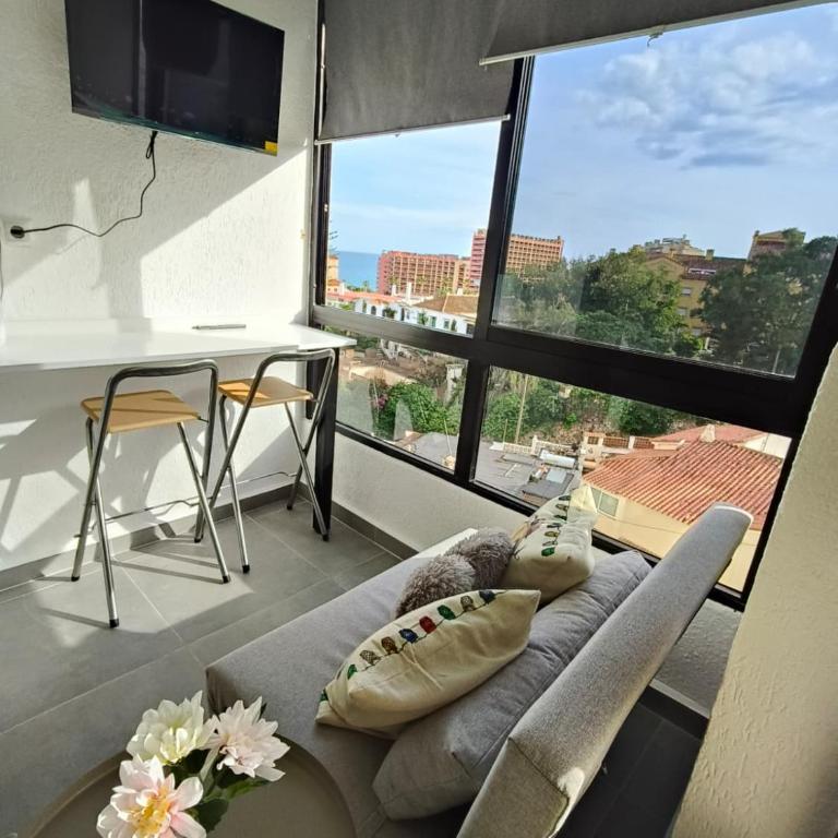Aloha Paradise Beach - One-Bedroom Apartment with Sea View and Balcony - 17