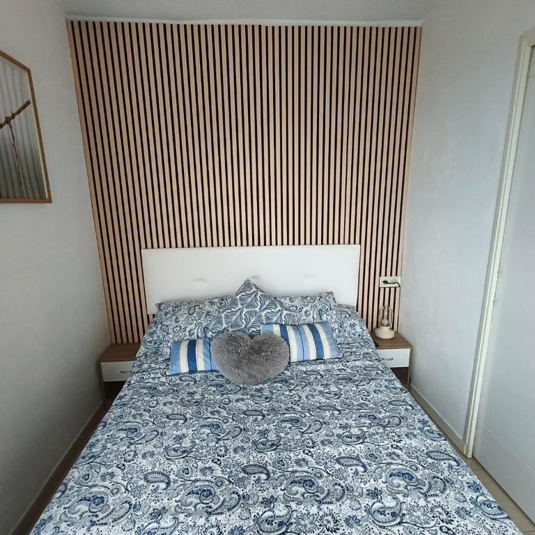 Aloha Paradise Beach - One-Bedroom Apartment with Sea View and Balcony - 27