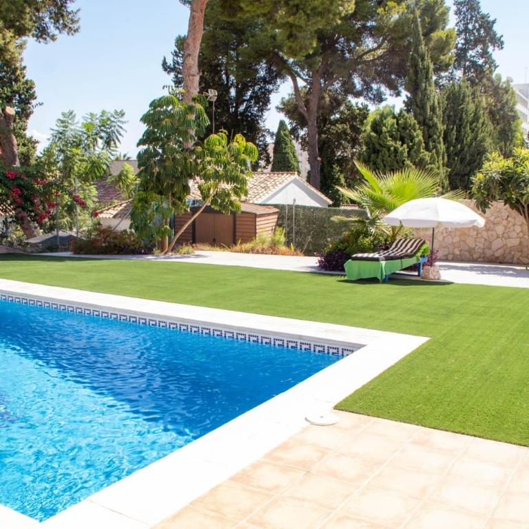 Villa Paraiso pool and garden - Villa Deluxe - 1