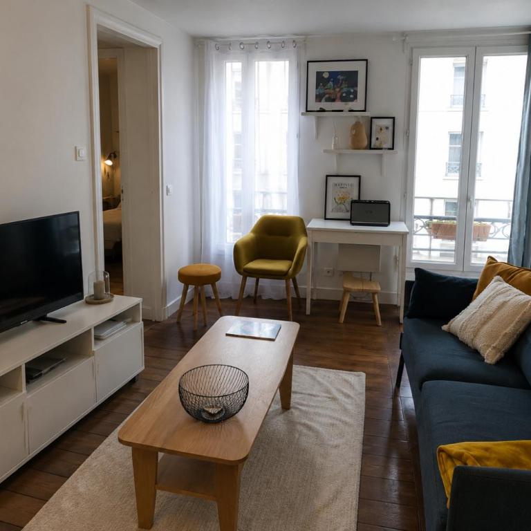 Bright 2-Bedroom Apartment I 5 guests I Near République, canal Saint Martin & Le Marais - Appartement 2 Chambres - 6