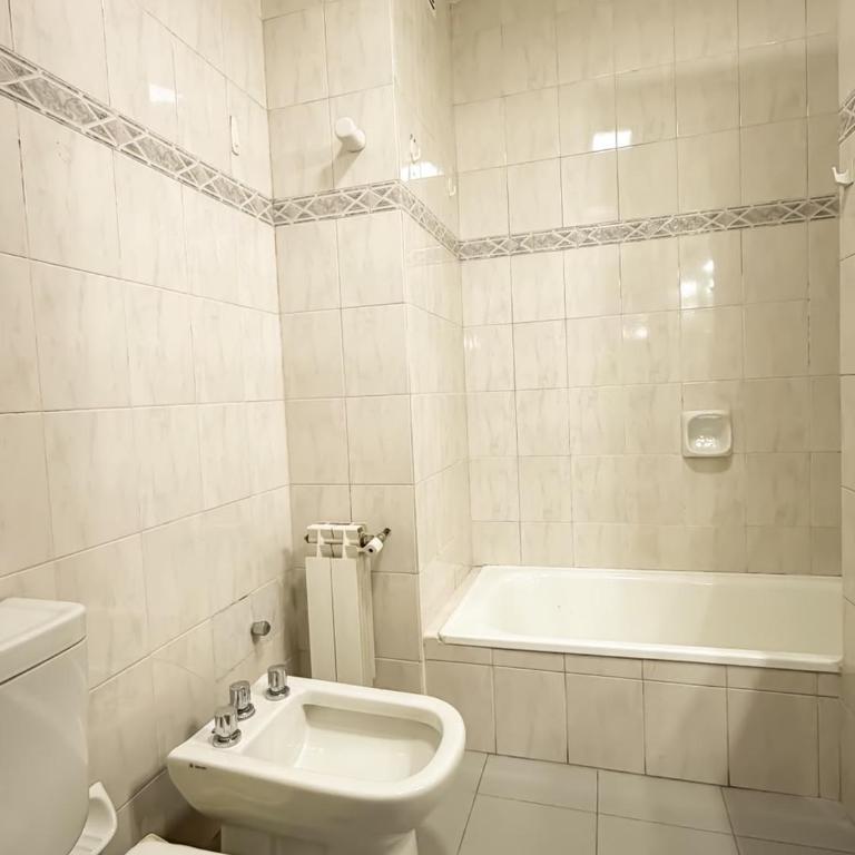 Apartment with garage, ideal for a family in Salta - Apartamento de 2 dormitorios - 25