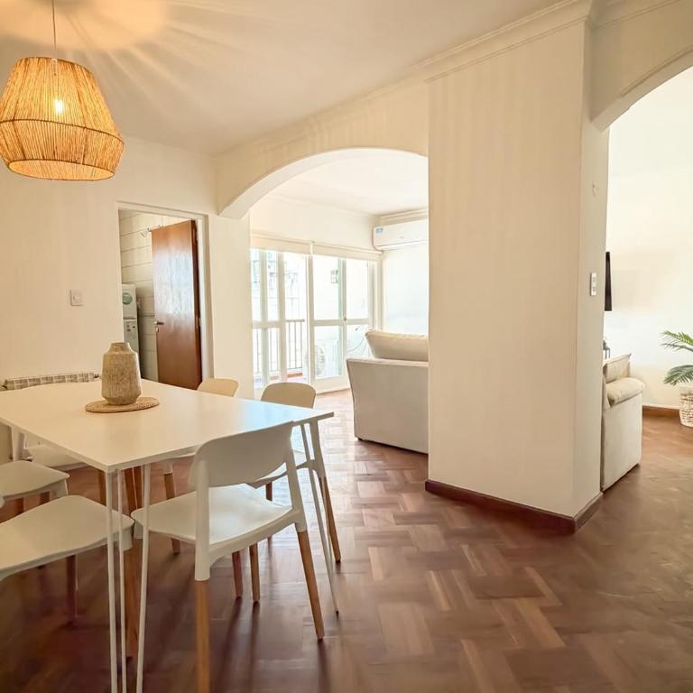 Apartment with garage, ideal for a family in Salta - Apartamento de 2 dormitorios - 12