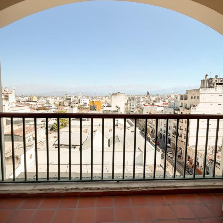 Apartment with garage, ideal for a family in Salta - Apartamento de 2 dormitorios - 32